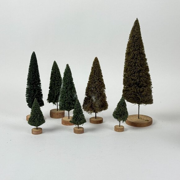Vintage Lot Of 8 Miniature Village Trees With Wood Bases Holiday Decor - Picture 2 of 7
